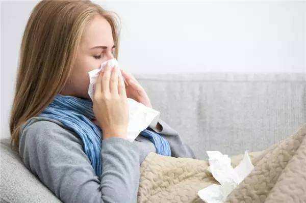 为什么会得过敏性鼻炎