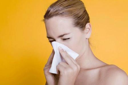 清鼻堂：诱发鼻炎的原因有哪些？