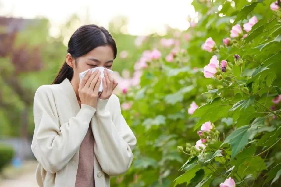 清鼻堂：过敏性鼻炎是怎么引起的？应该多吃哪些食物？